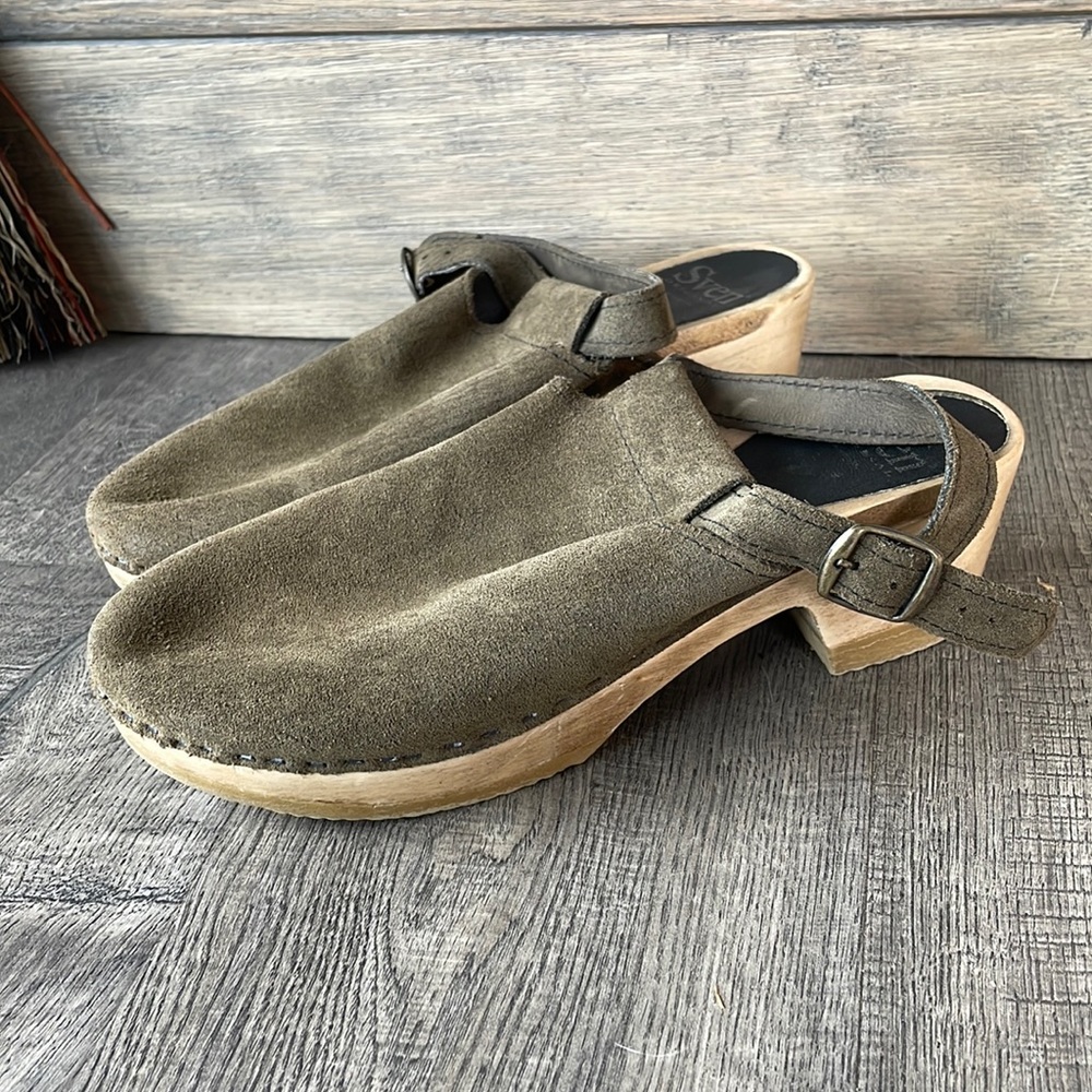 Sven Heeled Clogs